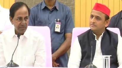 18 సార్లు కాల్ చేసి, కొడుకును పంపిస్తే కేసీఆర్ తో భేటీకి అఖిలేష్