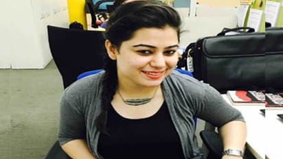 డ్రైన్ లో పడి మృతి చెందిన రేడియో మిర్చి ఉద్యోగిని