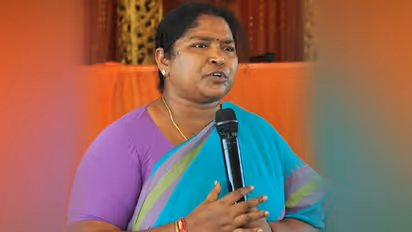 రేవంత్ మనిషి‌నైతే సీఎల్పీ నేత చెప్పిన పనులు ఎందుకు చేస్తాను?.. ఈగోలు పక్కనబెట్టి పనిచేయాలి: సీతక్క