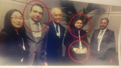 ಪರಾರಿಕೋರ ಉದ್ಯಮಿಯ ಜೊತೆಯಲ್ಲಿ ಸಿದ್ದರಾಮಯ್ಯ ಚಿತ್ರ