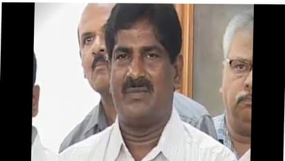 ఇసుక కొరతపై టిడిపి పోరాటం...నూజివీడులో ఎమ్మెల్సీ అశోక్ బాబు నిరసన