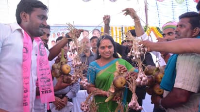 టిఆర్ఎస్ ఎంపి కవిత స్టయిలే వేరబ్బా