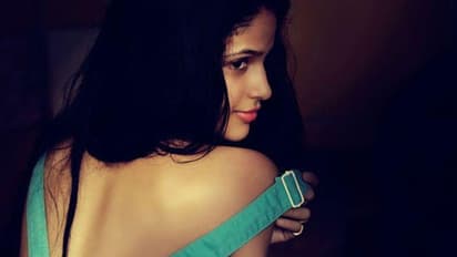 హీరోయిన్ చోరీ!