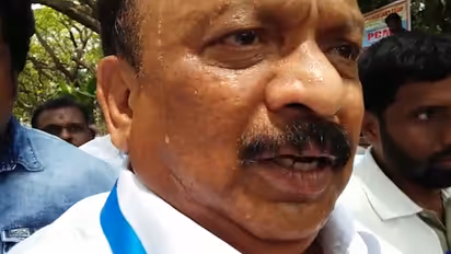 Karnataka Congress issues show cause notice, disgruntled Roshan Baig refuses to read it