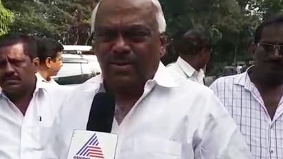 ರಾಜಕಾರಣದ ಬಿಸಿ ನಡುವೆ ಚಿಕ್ಕಮಗಳೂರಿನ ವಿನಯ್ ಗುರೂಜಿ ಮಠಕ್ಕೆ ಸ್ಪೀಕರ್