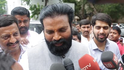 ಖಾತೆ ಬದಲಾವಣೆ: ಸಿಎಂ ಭೇಟಿ ಬಳಿಕ ತಮ್ಮ ಆಪ್ತರ ಬಳಿ ಸ್ಫೋಟಕ ಮಾಹಿತಿ ಬಿಚ್ಚಿಟ್ಟ ಶ್ರೀರಾಮುಲು..!