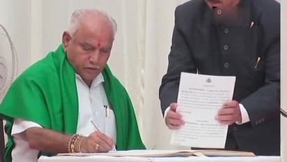 ವಿಧಾನಸೌಧ ಪ್ರವೇಶ ಮಾಡಿದ ನೂತನ ಸಿಎಂ ಬಿ.ಎಸ್ ಯಡಿಯೂರಪ್ಪ