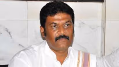 At last, Congress MLA Anand Singh enters the House, DK Shivakumar issues whip