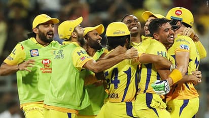 ఐపీఎల్ ఫైనల్ చేరిన చెన్నై. (వీడియో)