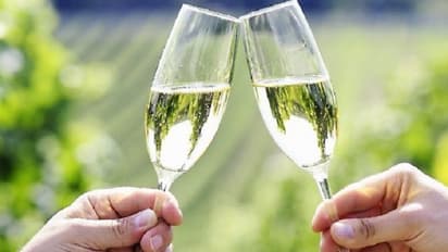 ಚರ್ಮಕ್ಕೂ, ಕೇಶಕ್ಕೂ ಶಾಂಪೇನ್ ಮದ್ದು