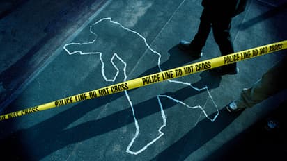 నిద్రలోనే భర్తను కడతేర్చిన భార్య, ఎందుకు?