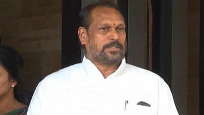 కొణతాల రామకృష్ణ : బాల్యం, విద్యాభ్యాసం, వ్యక్తిగత జీవితం, రాజకీయ ప్రస్థానం