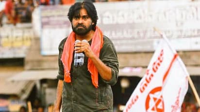 పవన్ ఫ్యాన్స్ అత్యుత్సాహం.. ఆ పిల్లలను అనాధలు చేసేశారు!