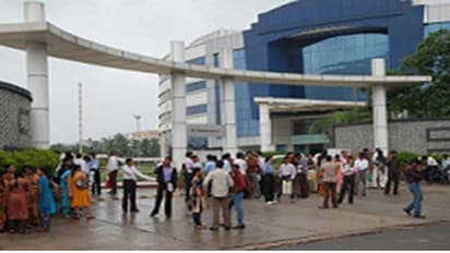 ఐటీ దిగ్గజాలకు కరోనా ముప్పు: స్టార్టప్ సంస్థల ఉద్యోగులు ఇంటికి...