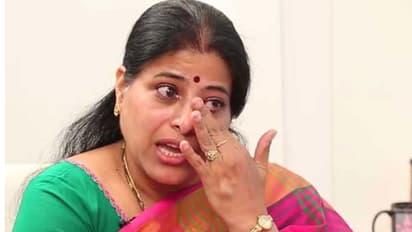 ఆ హీరోని తలచుకొని కంటతడి పెట్టుకుంది!