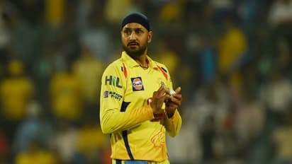 അടച്ചിട്ട സ്റ്റേഡിയത്തിലായാലും ഐപിഎല് നടത്തണമെന്ന് ഹര്ഭജന് സിംഗ്