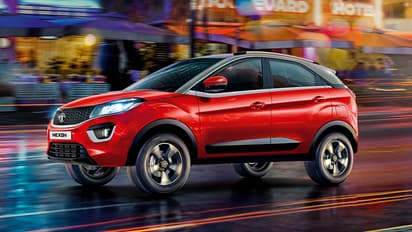 ಸೇತುವೆಯಿಂದ 15 ಅಡಿ ಕೆಳಕ್ಕೆ ಬಿದ್ದ ಟಾಟಾ ನೆಕ್ಸಾನ್, ಪ್ರಯಾಣಿಕರು ಸೇಫ್!