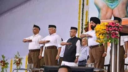 ‘ಮಾತೇ ಕೇಳಲ್ಲ ಅಂತಿರಲ್ಲ’: ತಂದೆ ಮೇಲೆ ಶರ್ಮಿಷ್ಠಾ ಗರಂ..!