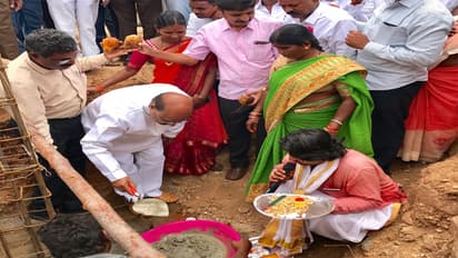 మంచాలలో డబుల్ బెడ్రూమ్ ఇండ్లకు శంకుస్థాపన