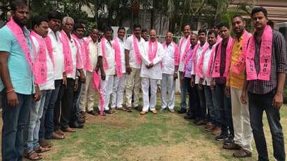 ఉద్రిక్తత: ఇబ్రహీంపట్నం ఎమ్మెల్యే మంచిరెడ్డి కిషన్ రెడ్డి కాన్వాయ్పై చెప్పులు