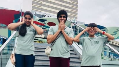 పిల్లలతో కలిసి రవితేజ అల్లరి(ఫోటోలు)