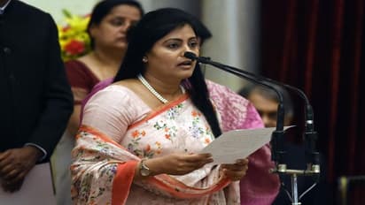 ಕೇಂದ್ರ ಸಚಿವೆಯನ್ನೇ ಚುಡಾಯಿಸಿದ ದುಷ್ಕರ್ಮಿಗಳು!