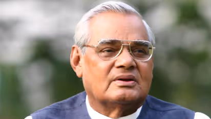 మాజీ ప్రధాని వాజ్పేయ్ ఆరోగ్యం మరింత విషమం: మోడీ పరామర్శ