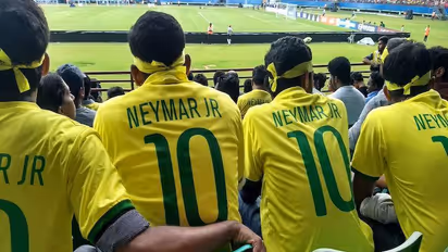 Brazil fans in Trivandrum bend it like Beckham to nab a robber at the nick of time