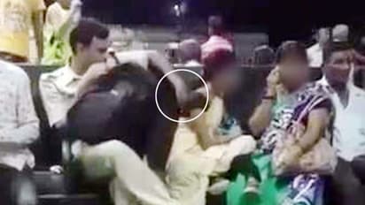 జనం మధ్యలో ఉన్నా.. జ్ఞానం లేని కానిస్టేబుల్