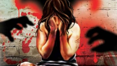 అనంతలో దారుణం...తొమ్మిదో తరగతి విద్యార్థిని ప్రసవం.