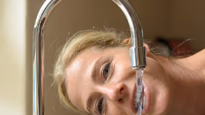 ಬಿಕ್ಕಳಿಸಿ, ಬಿಕ್ಕಳಿಸಿ ಸುಸ್ತಾಗಿದ್ಯಾ? ಇದಕ್ಕಿನ್ನು ಫುಲ್ ಸ್ಟಾಪ್ ಇಡಿ