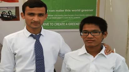 ಹಳೆಯ ಚಪ್ಪಲಿಗಳಿಂದ ಲಕ್ಷಾಧೀಶರಾದ 20 ರ ಹರೆಯದ ಇಬ್ಬರು ಯುವಕರು