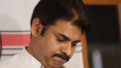 తెలంగాణ ముందస్తుపై మౌనమేలనోయి పవన్