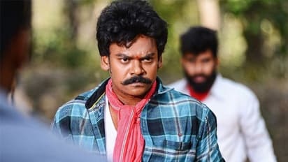 కమెడియన్ చిరంజీవిని అవమానిస్తున్నాడా..?