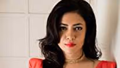 ಈ ನಟಿ ಸೌಂದರ್ಯ ಹೆಚ್ಚಾಗಲು ಎಳನೀರಿನಿಂದ ಮುಖ ತೊಳಿತಾಳಂತೆ!