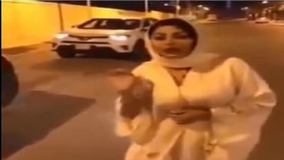 ಅಸಭ್ಯ ಧಿರಿಸು ಆರೋಪ: ಟ್ರೋಲ್ ಗೆ ಬೇಸತ್ತು ದೇಶ ಬಿಟ್ಟ ವರದಿಗಾರ್ತಿ!