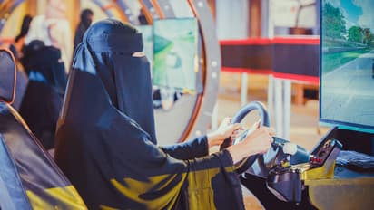 ಸೌದಿ ಮಹಿಳೆಯರು ಮ್ಯಾಗಜಿನ್ ಓದಲೂ ಸ್ವತಂತ್ರರಲ್ಲ!