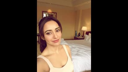 ನಟಿಯ ಬೆಡ್ರೂಮ್ನ ಸೆಕ್ಸ್ಟಾಯ್ ಫೋಟೋ ವೈರಲ್!