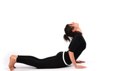 सेक्स को संवारता है योग