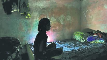 చిన్నారిపై అత్యాచారం.. మర్మావయవాల్లోకి రాడ్..బయటకొచ్చిన పేగులు