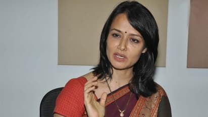 వీధి కుక్కలపై ద్వేషం పెంచుకోవద్దు.. అమల అక్కినేని విజ్ఞప్తి.. నెటిజన్ల ఫైర్!