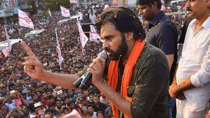 నాడు బషీర్బాగ్, నేడు పెందుర్తి: బాబుపై పవన్ సంచలనం