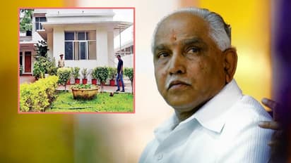 యడ్యూరప్పకు కలిసొచ్చిన బంగ్లా..నో చెప్పిన స్వామి.. మళ్లీ సీఎం అవుతారనా..?