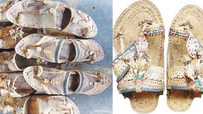 ಈ ಊರಲ್ಲಿ ಚಪ್ಪಲಿಗಳು