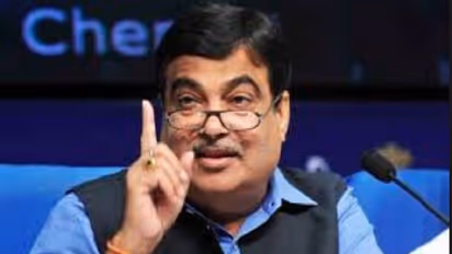 Gadkari makes vehicle tracking systems, FASTags mandatory for CVs obtaining national permit