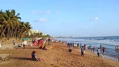 ముంబై జుహు బీచ్ లో ప్రమాదం, నలుగురు యువకులు మృతి