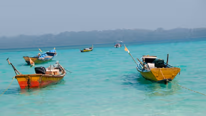 इस बेहद खूबसूरत Island पर बिताएं 7 दिन और 6 रातें, खर्च मात्र 20,740 रुपए