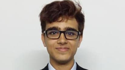 గూగుల్ టీమ్లో బెంగుళూరు టెక్కీ ఆదిత్య: ఏటా 1.2కోట్ల వేతనం