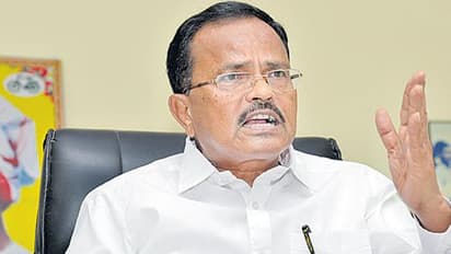 నిందితుడు శ్రీనివాసరెడ్డిని తప్పించేందుకు రాజకీయ కుట్ర : మోత్కుపల్లి సంచలన వ్యాఖ్యలు