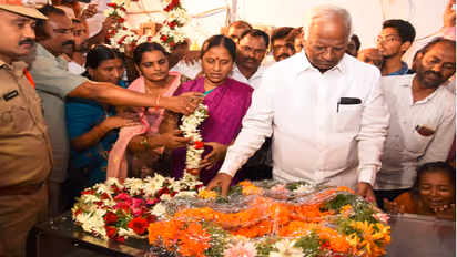 Final rites of Sharath Koppu, Indian student shot in the US, performed today